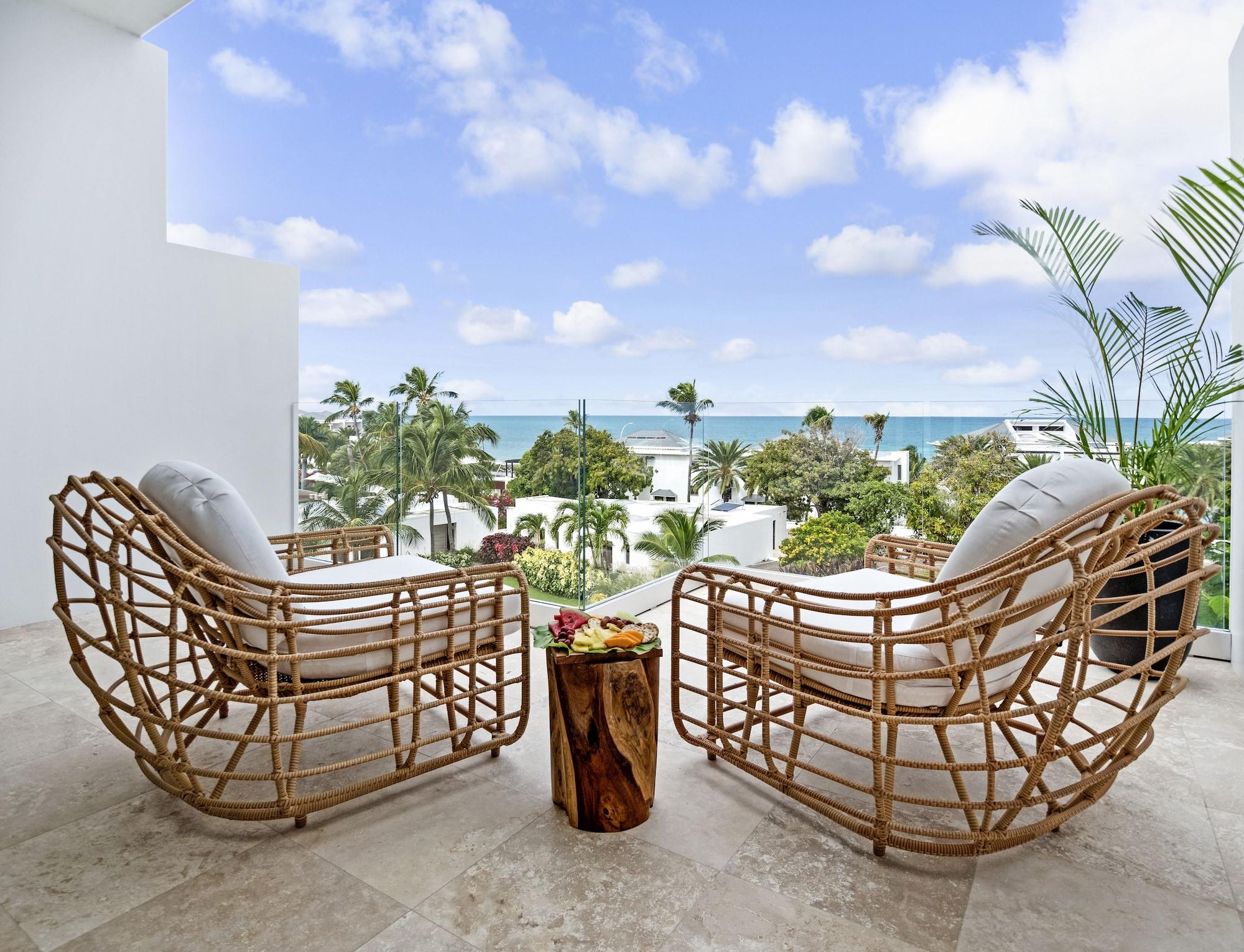Hodges Bay & Spa, An Hq Luxury & Residences