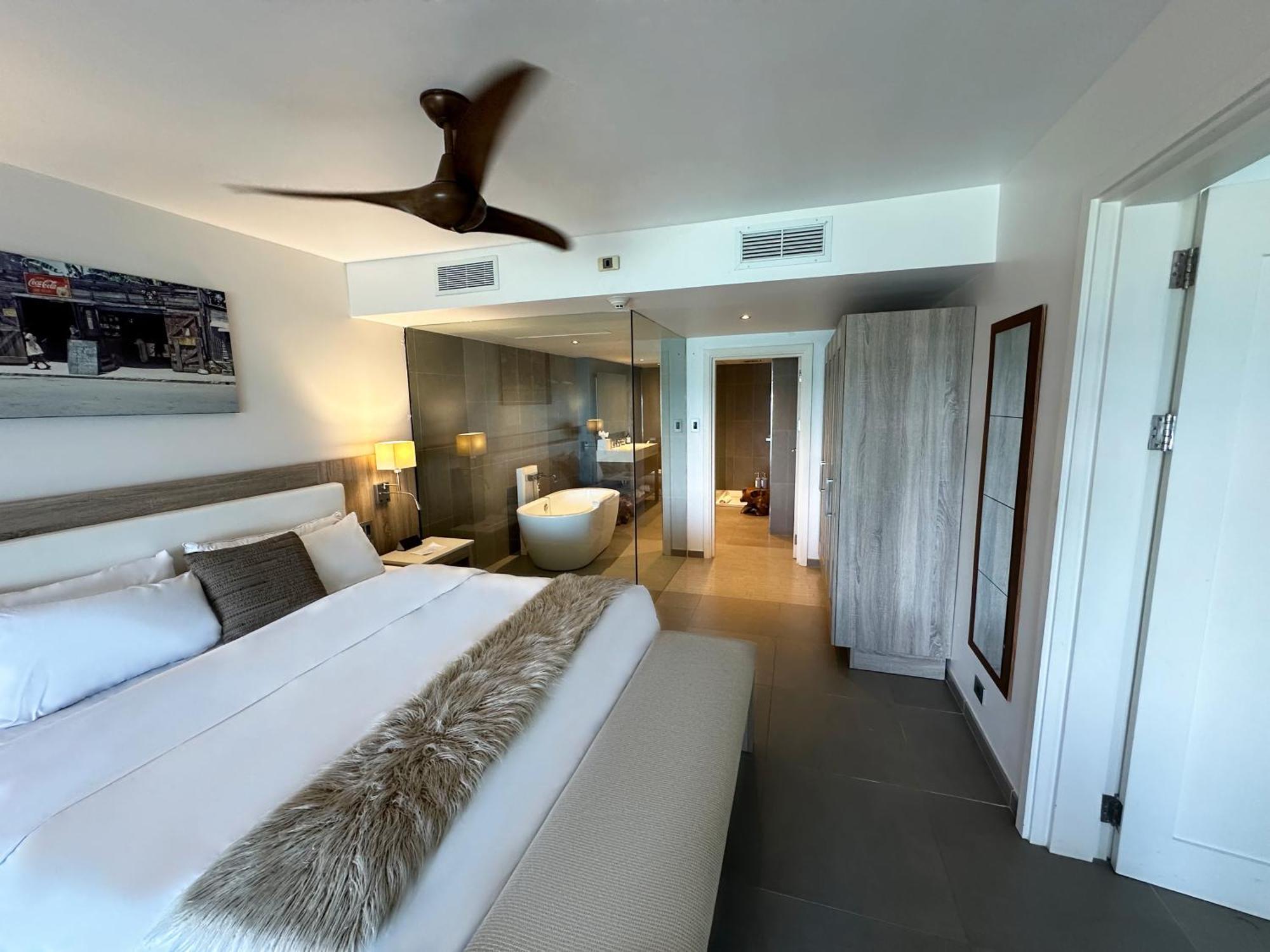Hodges Bay & Spa, An Hq Luxury & Residences