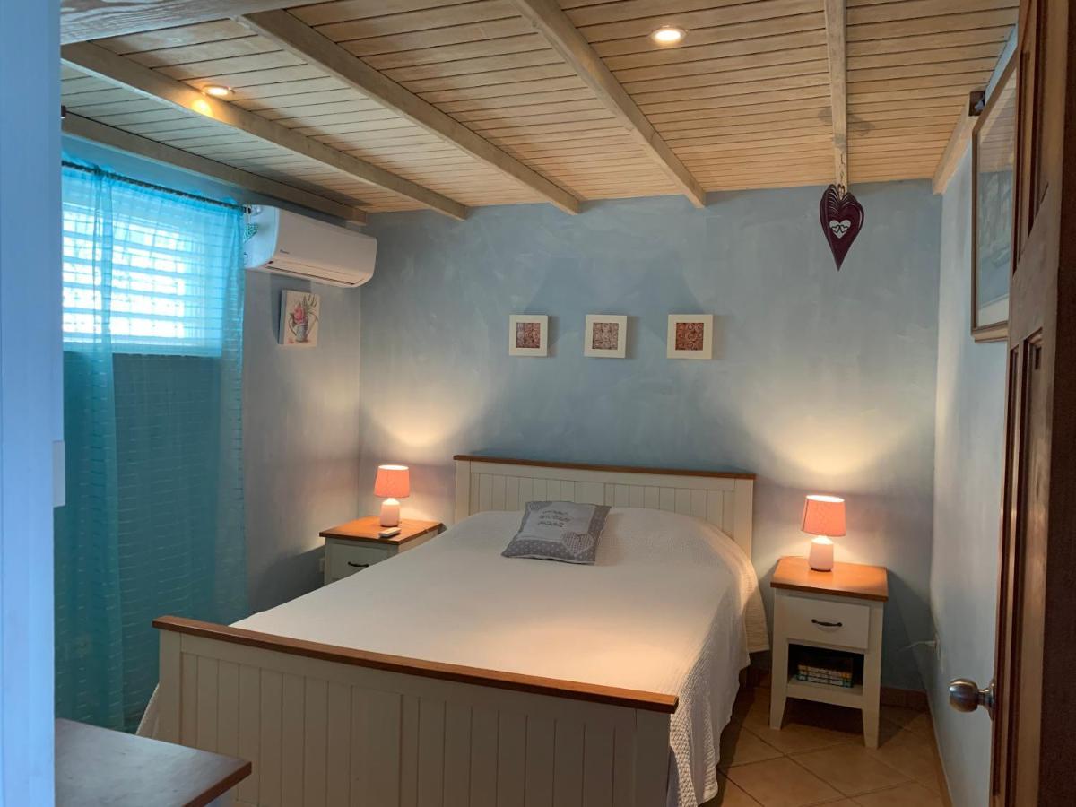 Cozy With At Walking Distance And Pool *