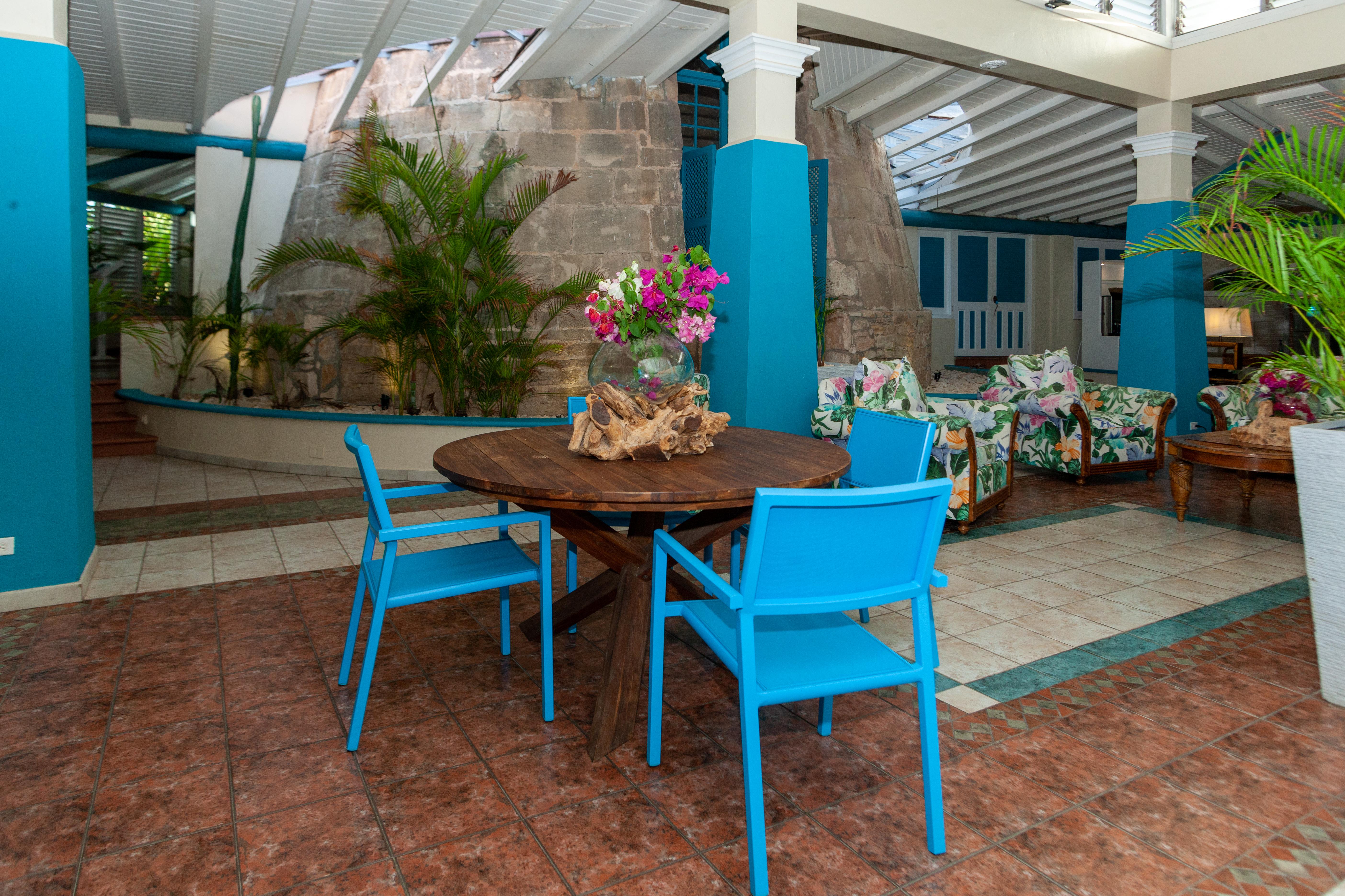 Hotel Ocean Point & Adults Only St. John's