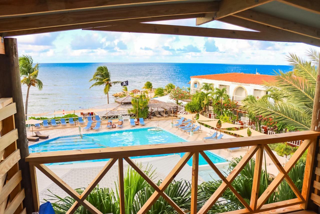 Ocean Point & Adults Only 4*