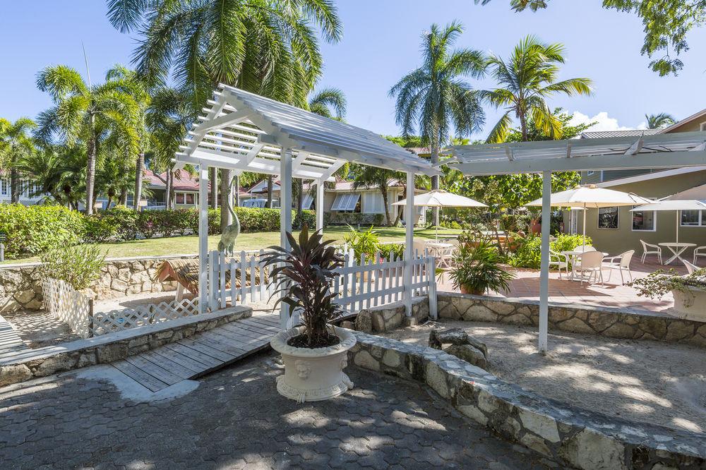 Resort Pineapple Club (adults Only) 4*