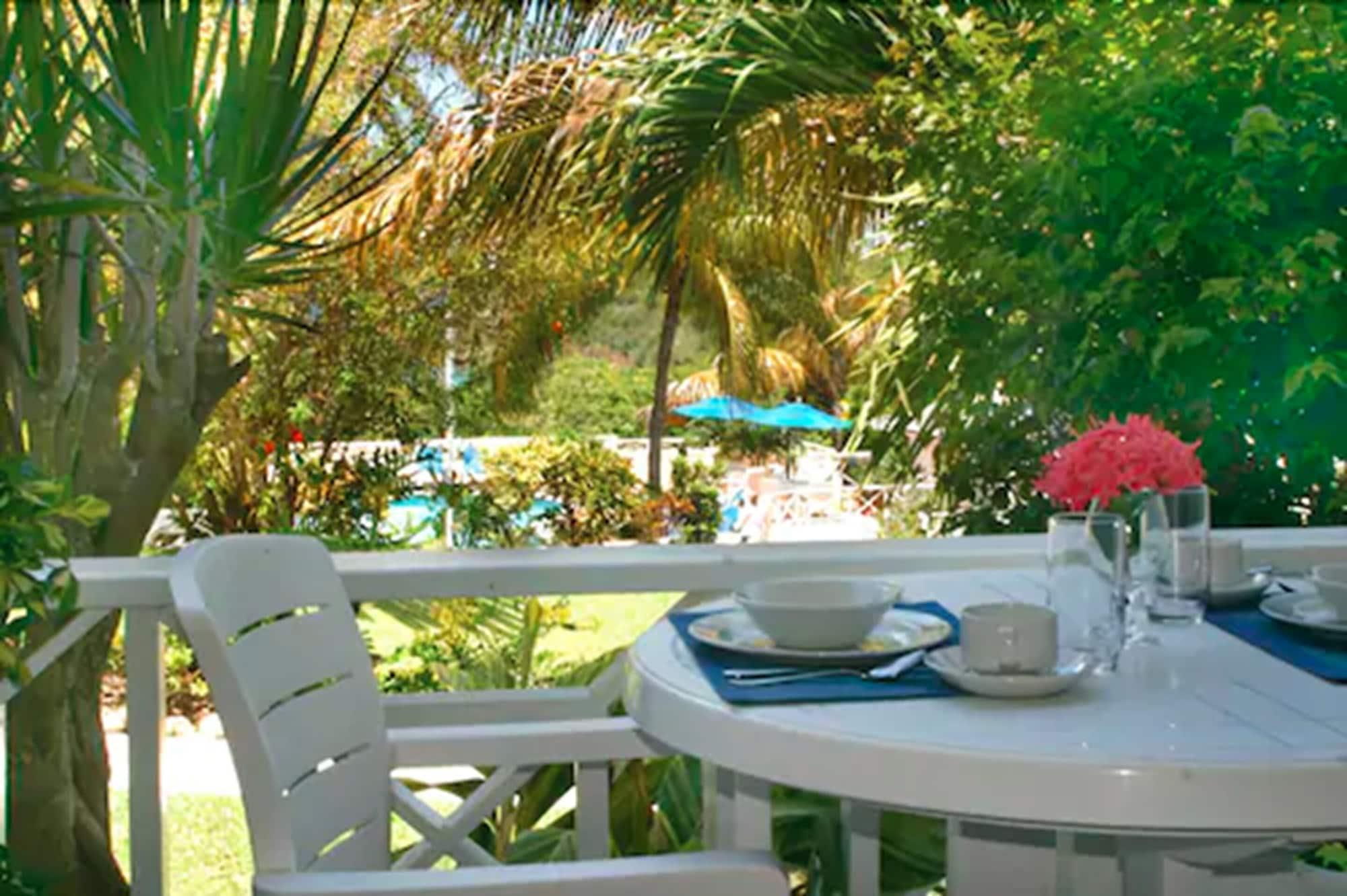 Dickenson Bay Aparthotel