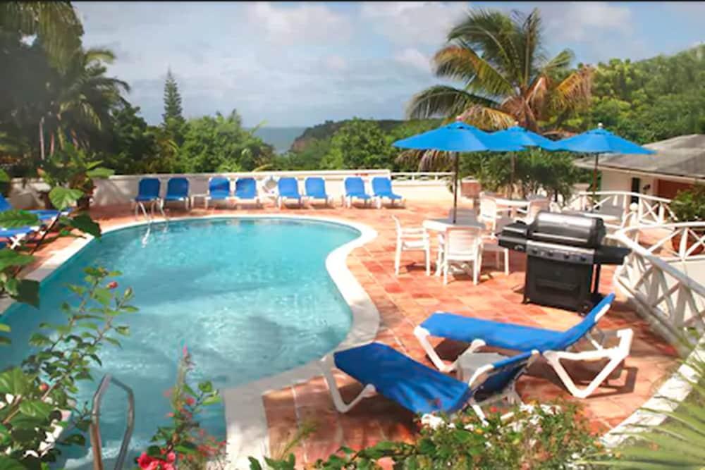 Dickenson Bay Aparthotel Cedar Grove