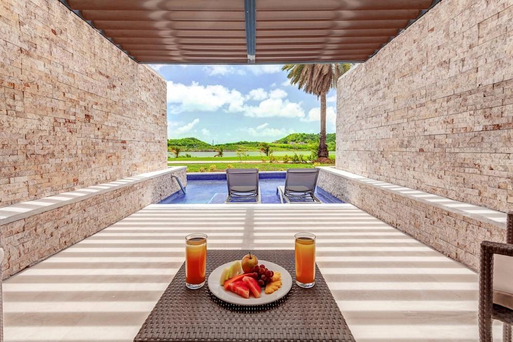 Royalton Antigua, An Autograph Collection 5*
