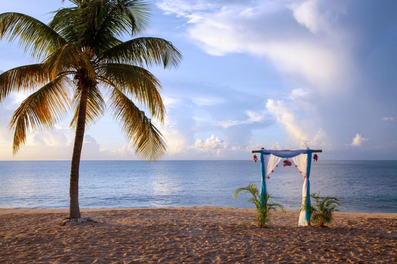 Resort Galley Bay & (adults Only) Five Islands Village