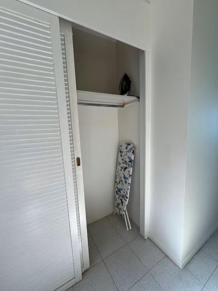 Trafalgar - Unit #15 Starfish Apartment