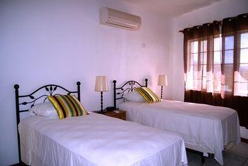 Capri Hotel 2*