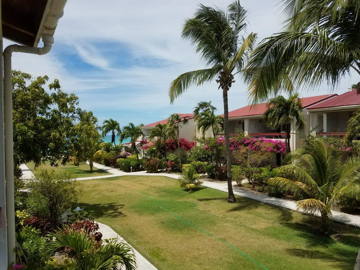 Antigua Village Resort 3*