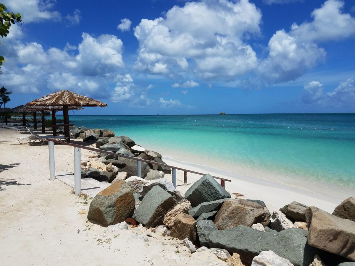 Resort Antigua Village