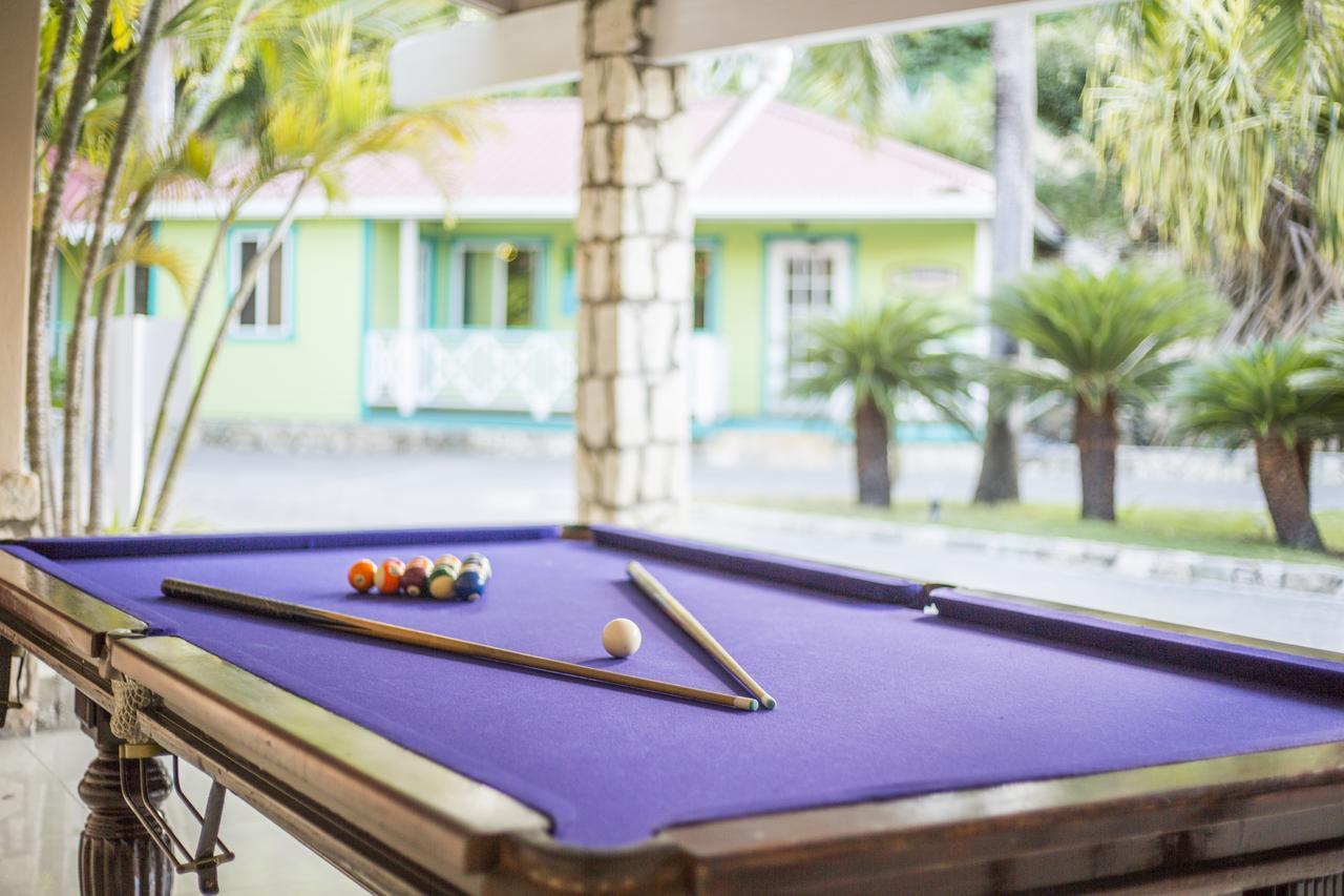 Pineapple Club (adults Only) 4*