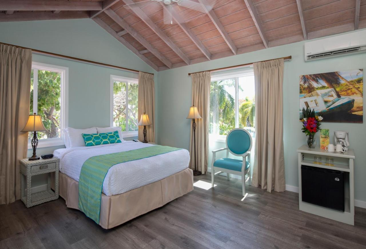 Pineapple Club (adults Only) 4*