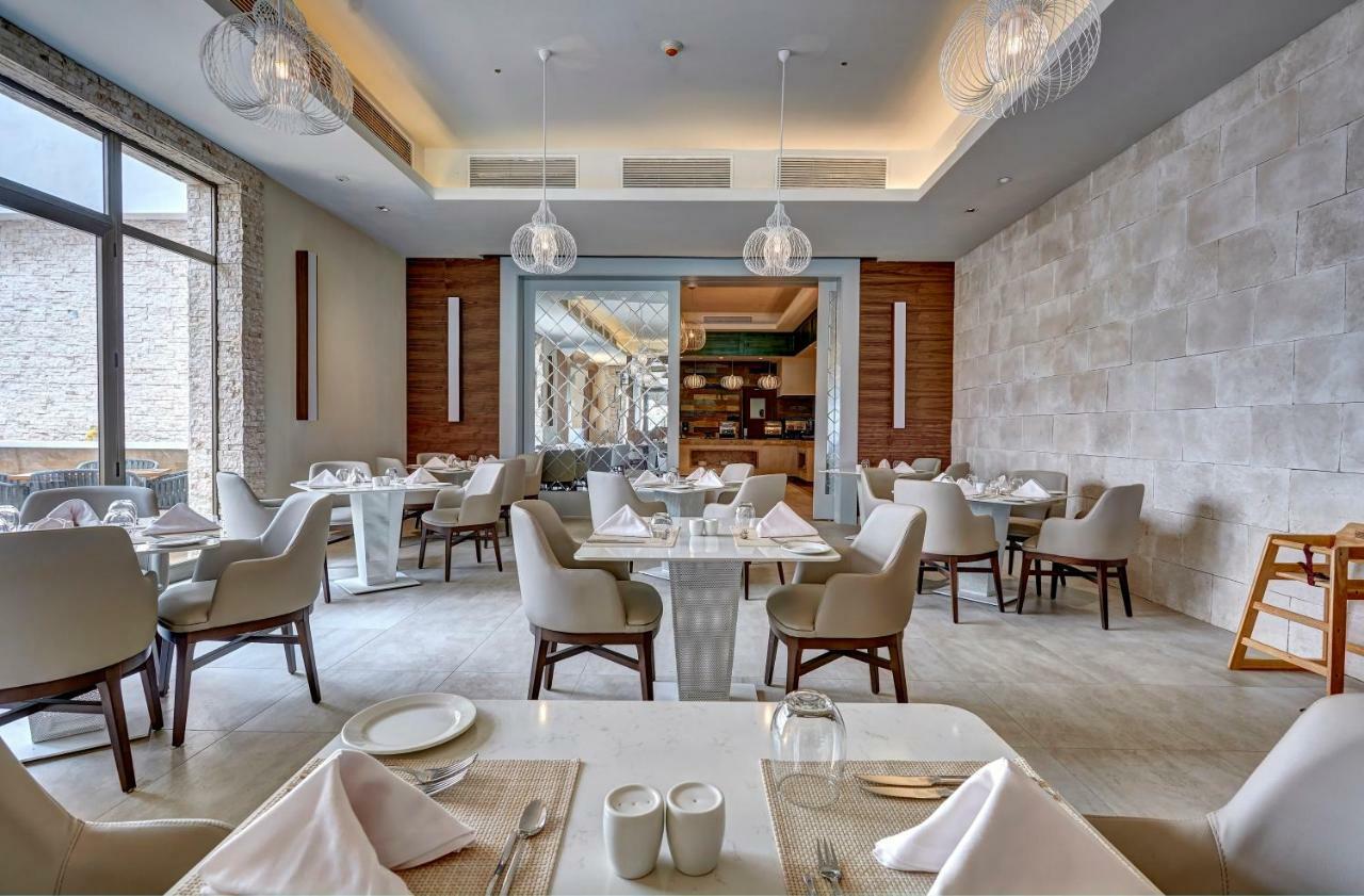 Resort Royalton Antigua, An Autograph Collection