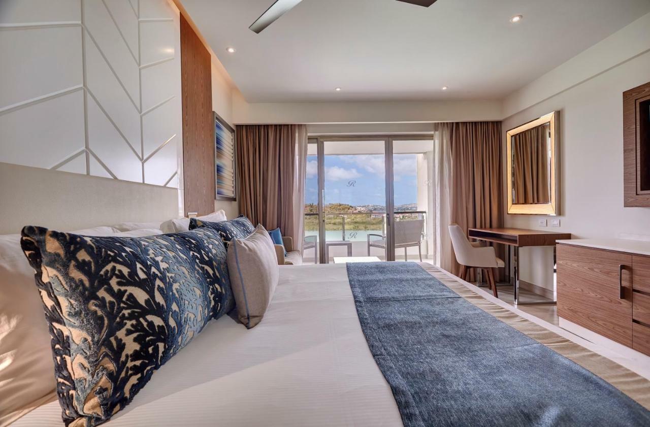 Resort Royalton Antigua, An Autograph Collection 5*