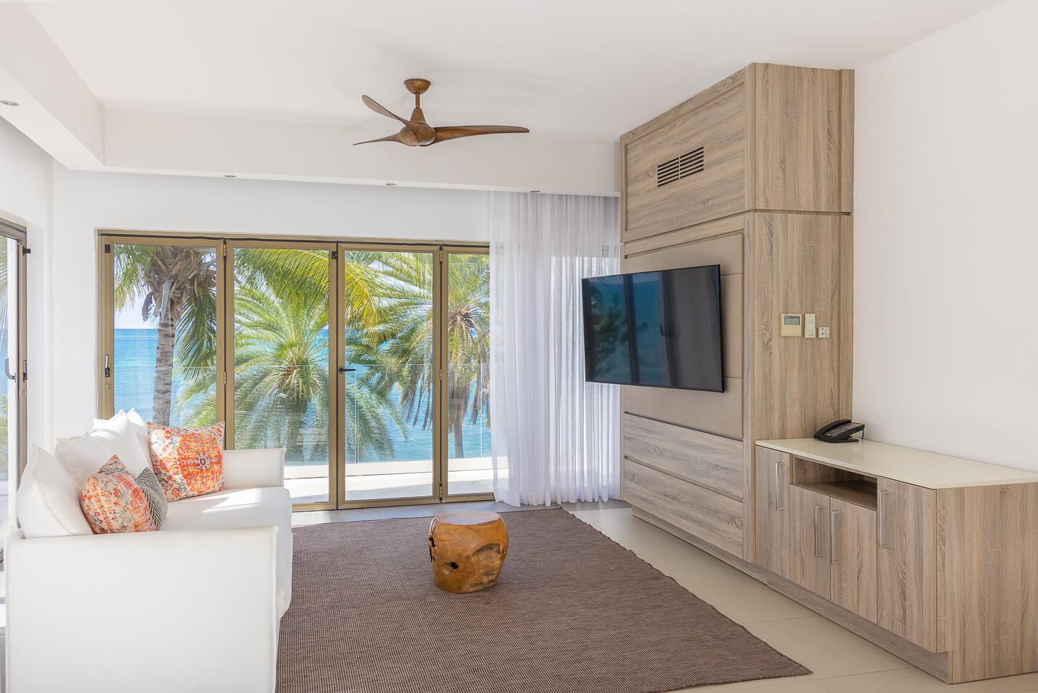 Resort Hodges Bay & Spa, An Hq Luxury & Residences 4*