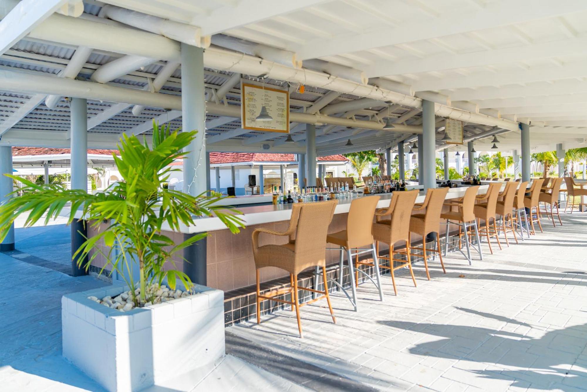 Jolly Antigua 3*